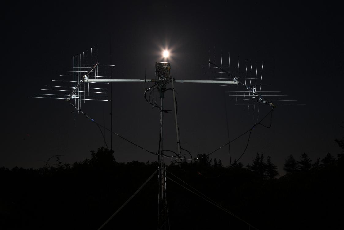 OZ1RDP 2010 EME-Antenne bei Nacht
